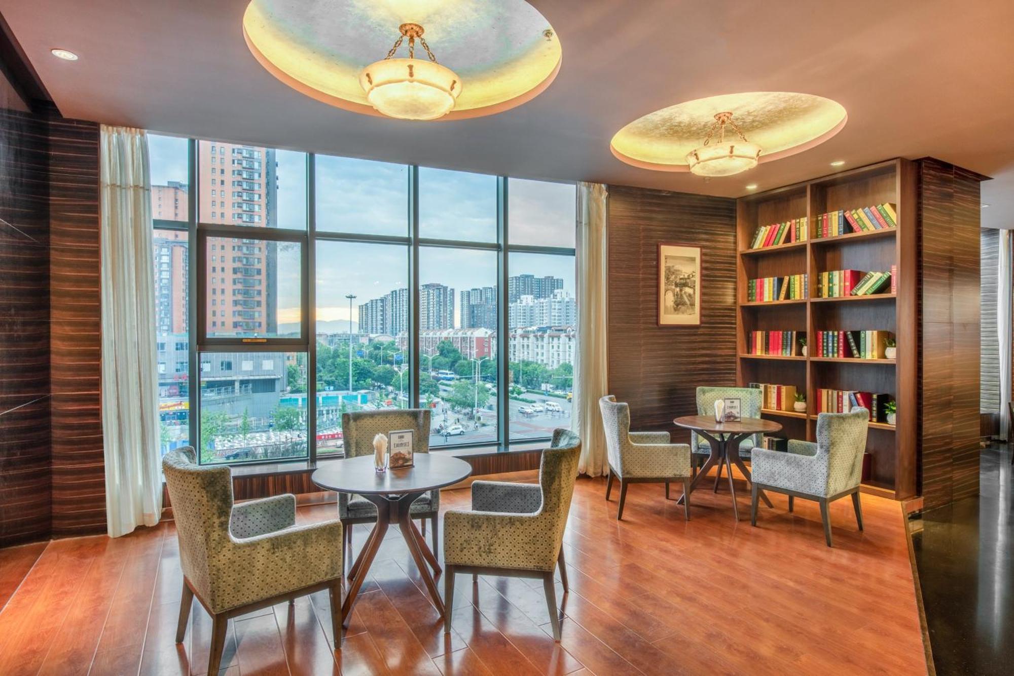 Holiday Inn Express Beijing Huacai By Ihg Exterior foto